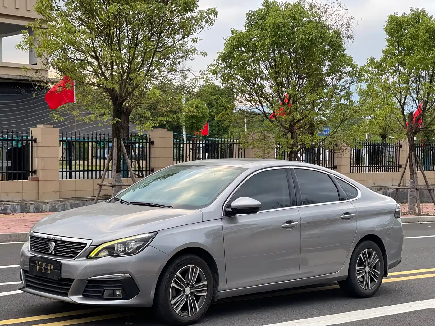 Peugeot 308 2017 2016 1.6L Automatic Luxury