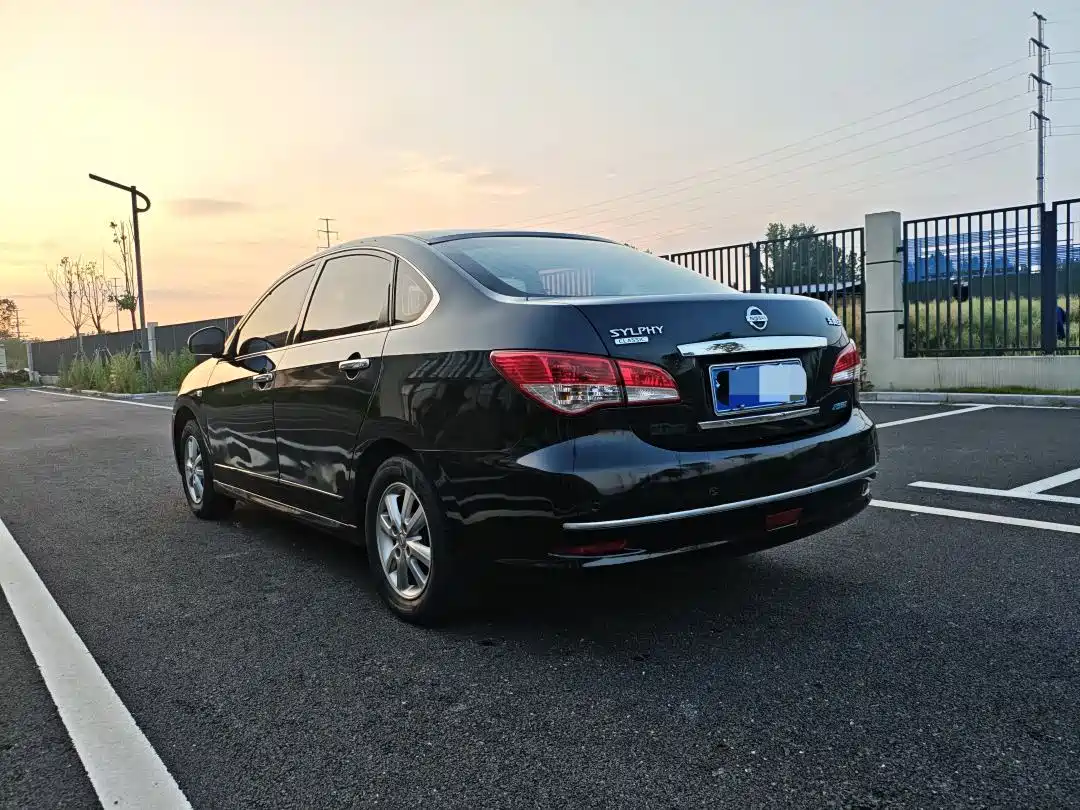 Фото 6 - Nissan Sylphy
