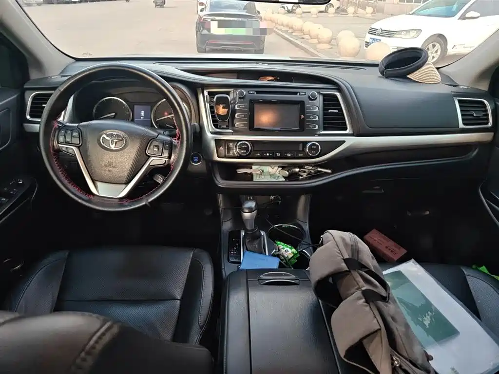 Toyota Highlander 2015 2.0T AWD Luxury Edition 7-seater фото 5