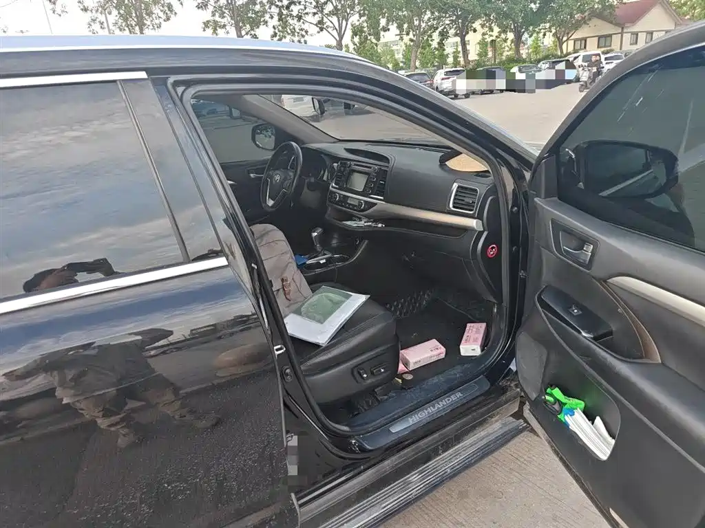 Toyota Highlander 2015 2.0T AWD Luxury Edition 7-seater фото 21