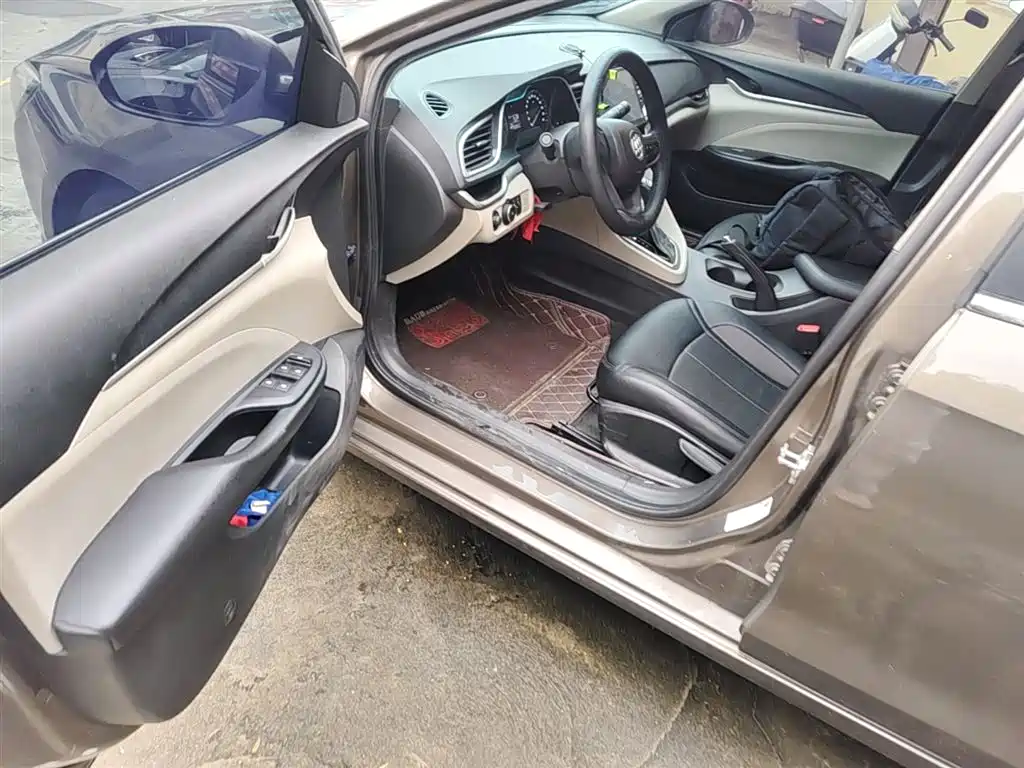 Buick Excelle 2016 15N Automatic Progressive фото 16
