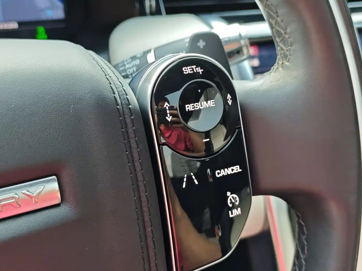 Land Rover Discovery Sport 2021 249PS R-Dynamic HSE Luxury Custom Edition фото 22