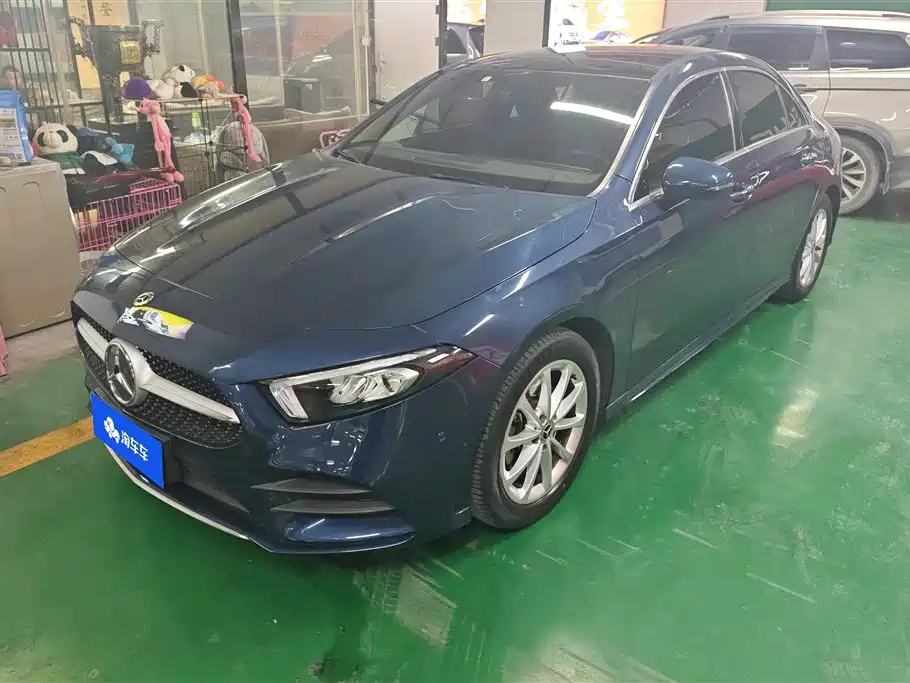 Mercedes-Benz A-Class 2019 A 200 L Sport Sedan