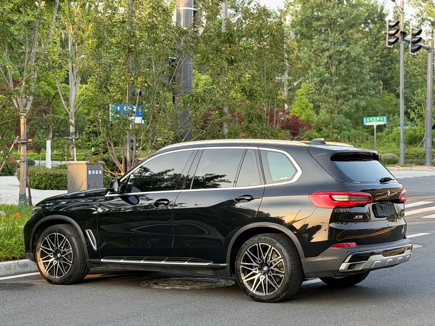 BMW X5 (Import) 2019 xDrive40i M Sport Package фото 7