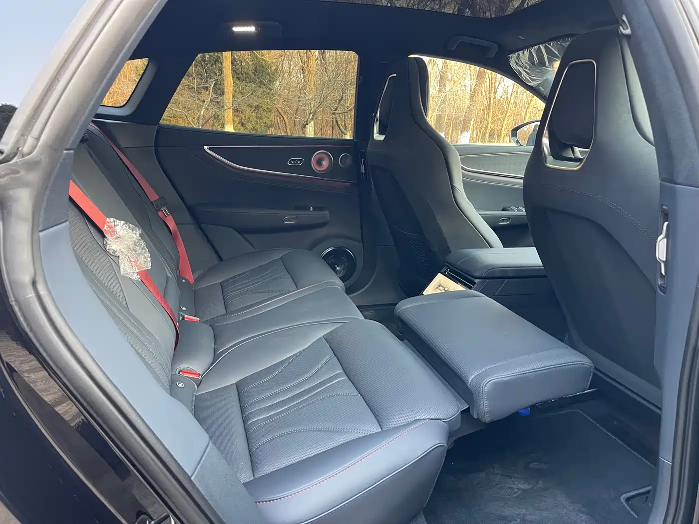 ZEEKR EXTREME KRYPTON 001