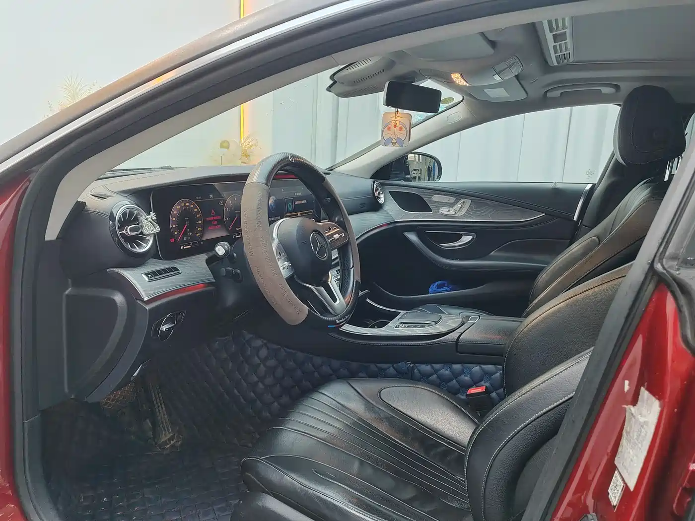Mercedes-Benz CLS 2018 CLS 300 Dynamic фото 9