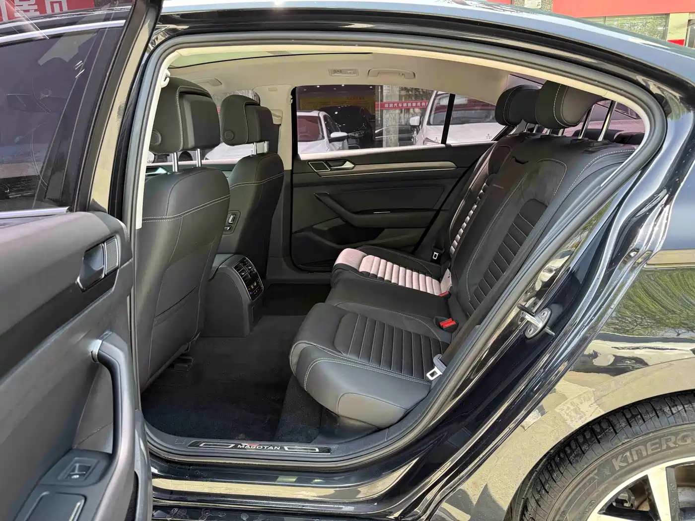 Volkswagen Magotan 2020 330TSI DSG Leading фото 7