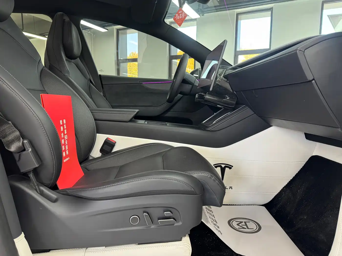 Tesla Model Y L 2026 2025 Facelift Long Range AWD