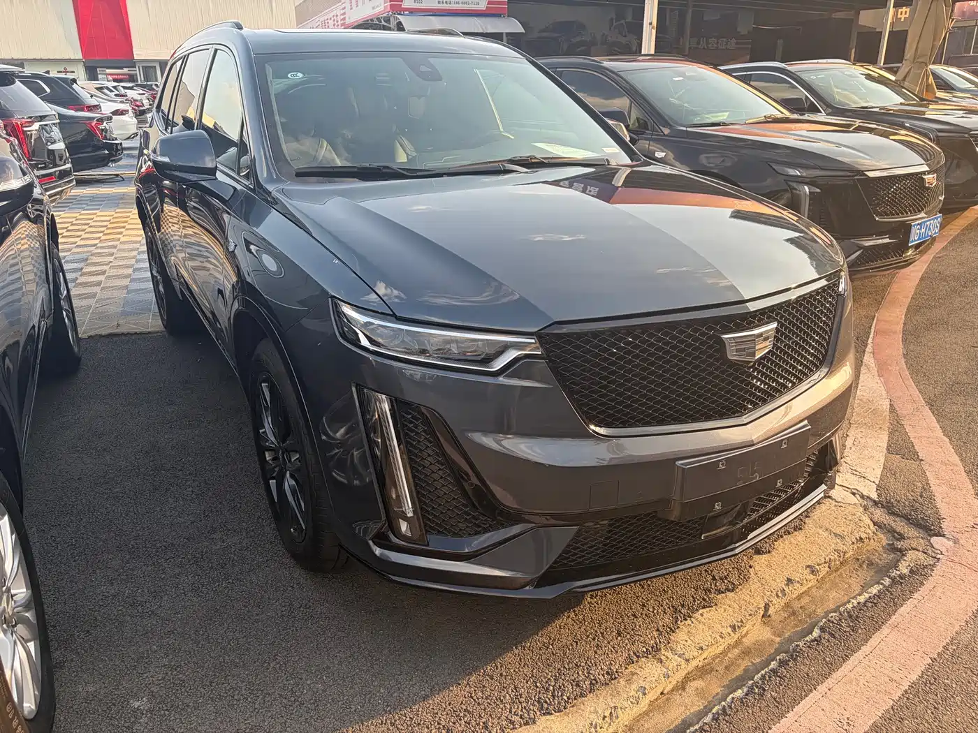 2025 Cadillac XT6