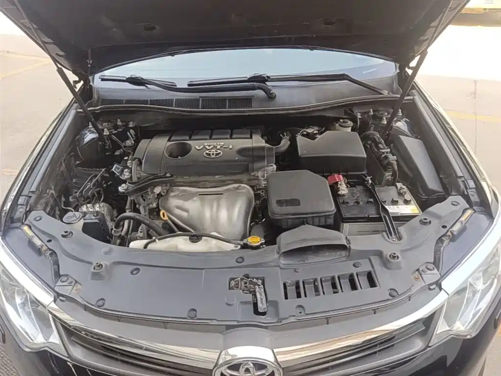Toyota Camry 2015 2.5G Luxury Navigation Edition фото 20