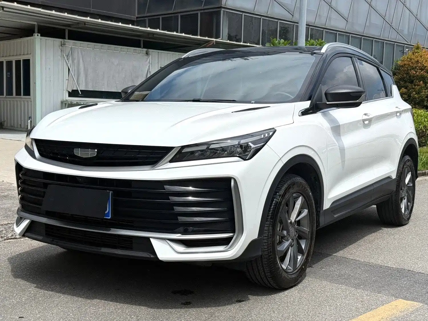 Фото 1 - Geely Coolray