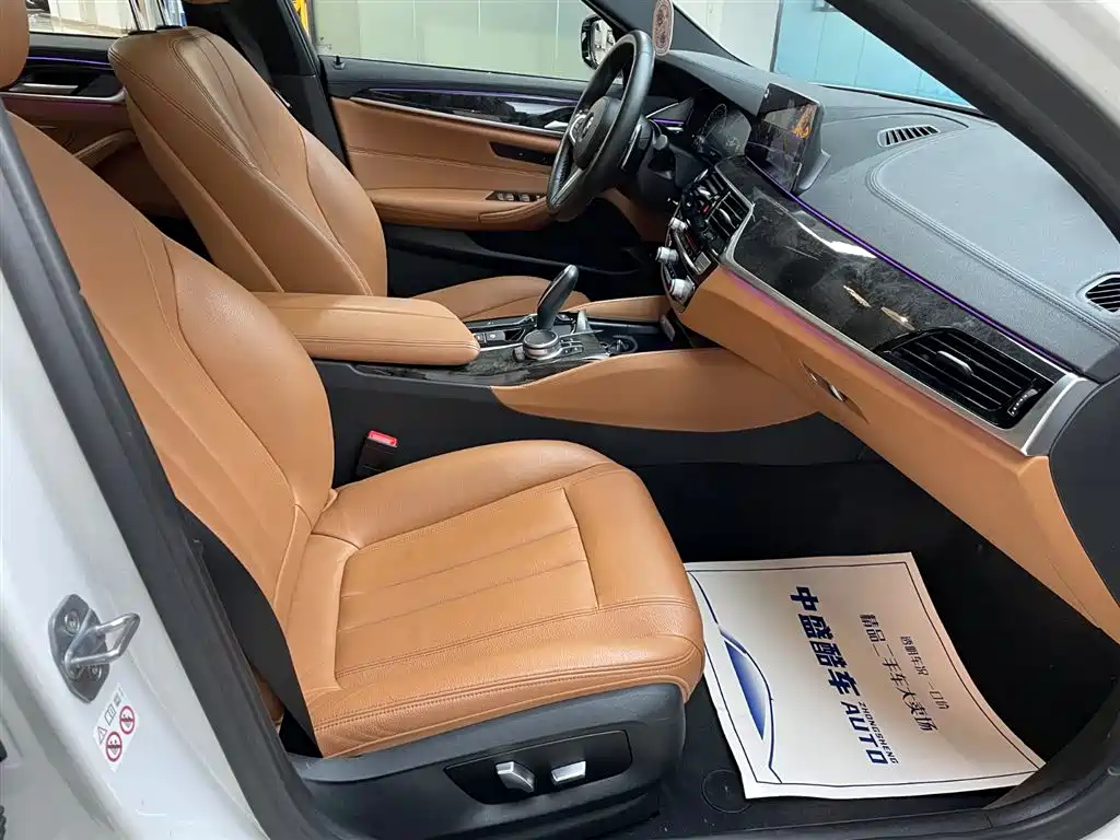 BMW 5 Series 2019 Facelift 530Li Leading M Sport Package фото 20