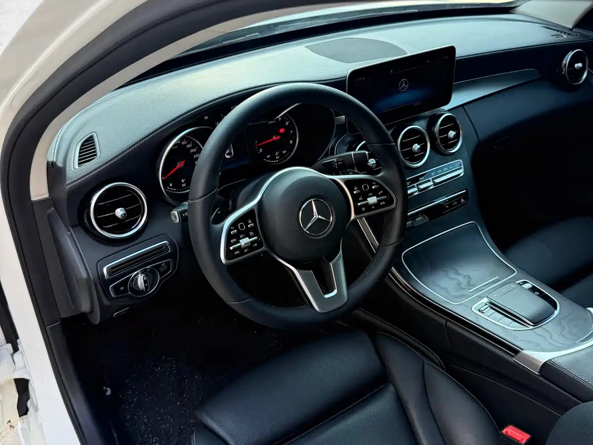 Mercedes-Benz C-Class 2019 C 180 L Fashion Sport Edition фото 7