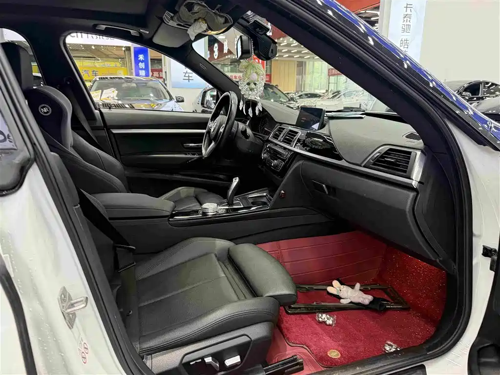 BMW 3 Series GT 2021 2020 320i M Sport Package