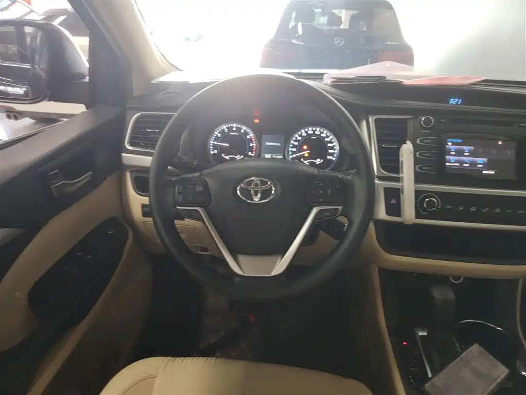 Toyota Highlander 2018 2.0T 2WD Elite 5-Seater China VI фото 8