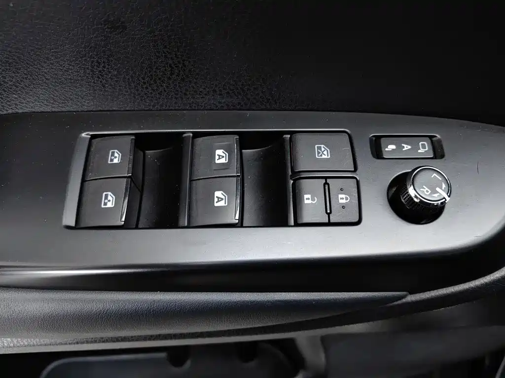 Фото 9 - Toyota Highlander