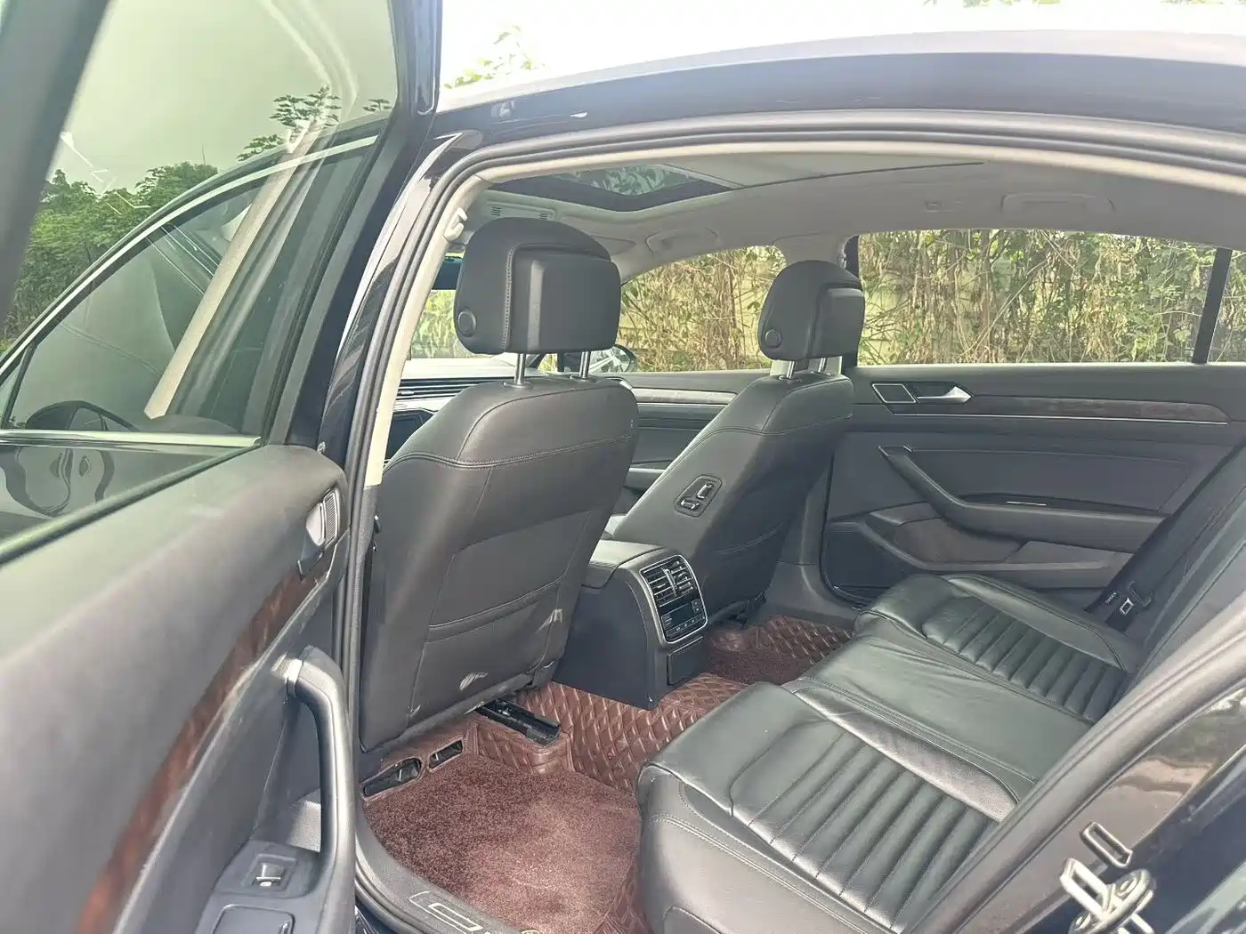 Volkswagen Magotan 2019 330TSI DSG Luxury Class China VI фото 6
