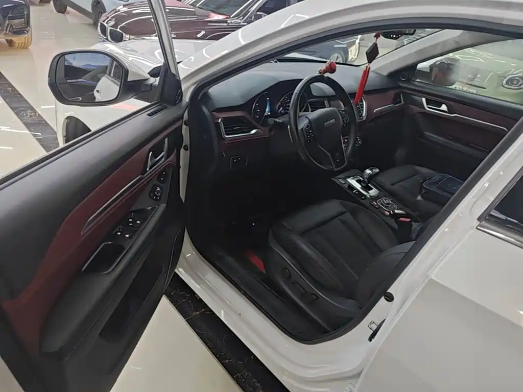 Фото 16 - Haval H6 Coupe