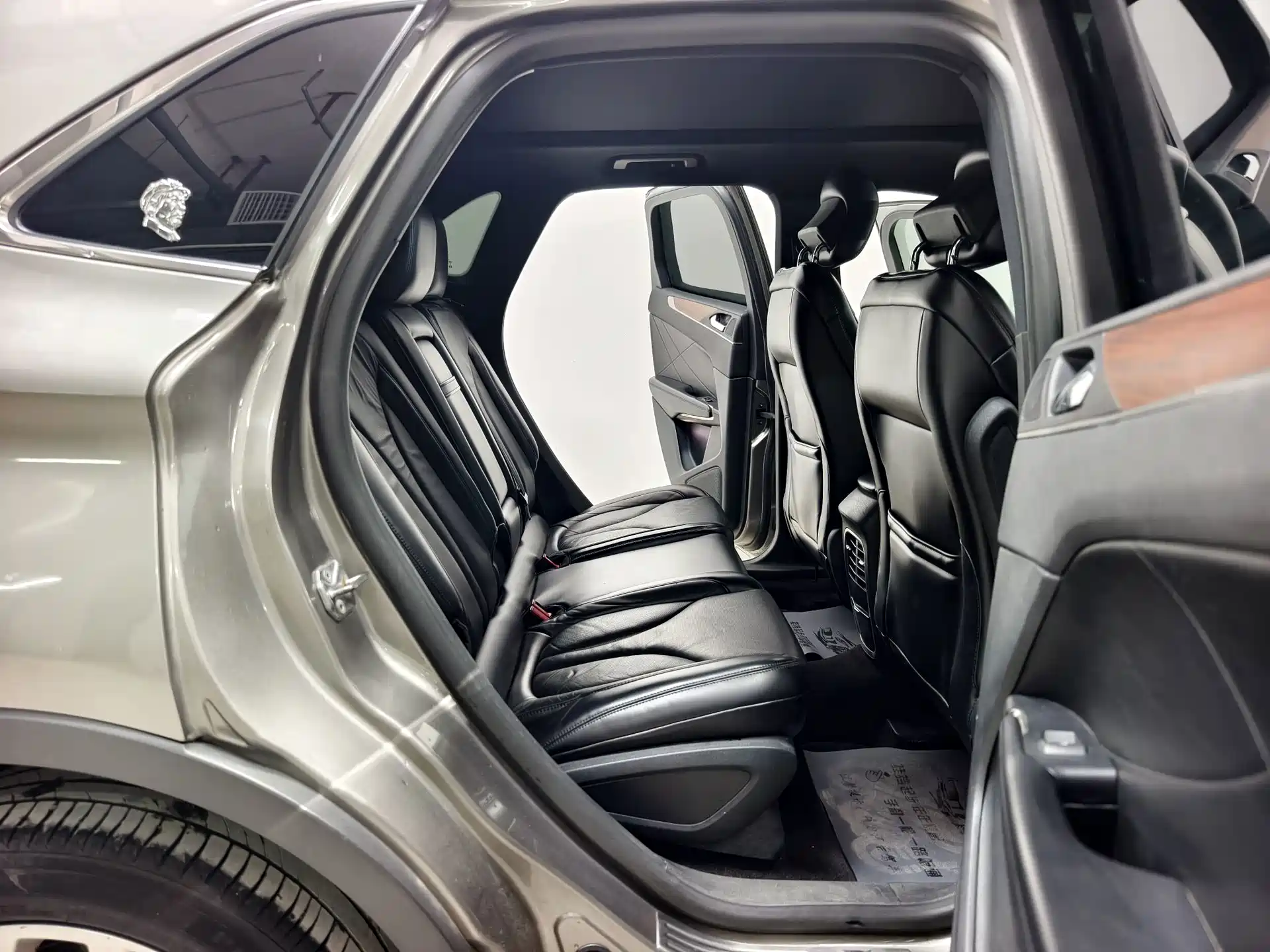صورة 16 - Lincoln MKC