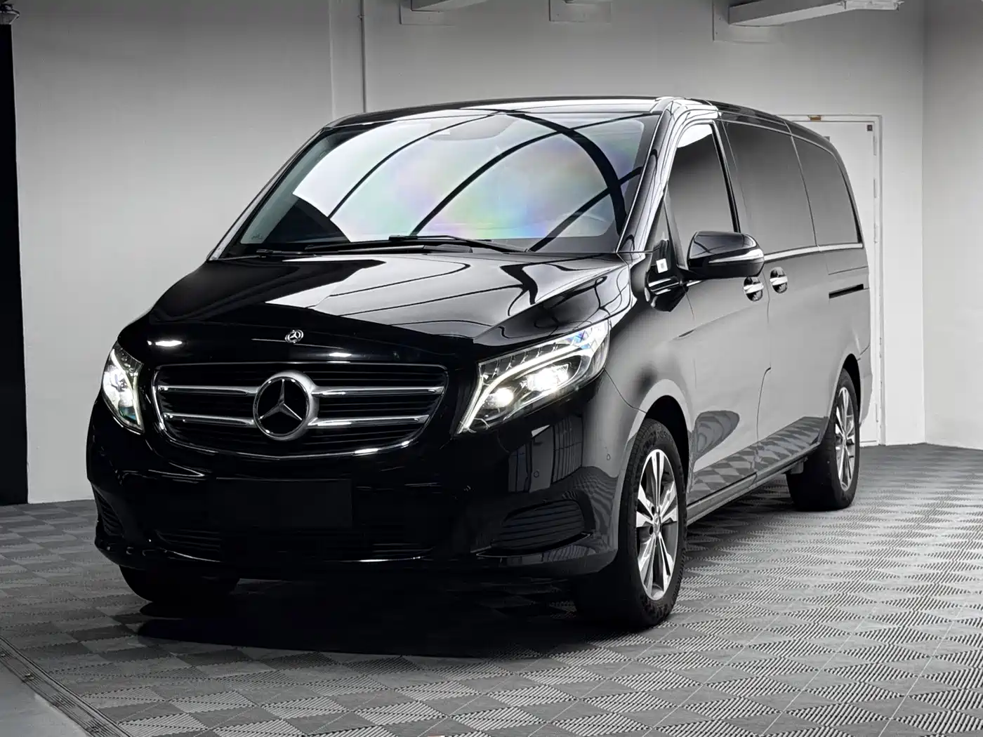 Mercedes-Benz V-Class 2018 V 260 Navigator Edition China VI