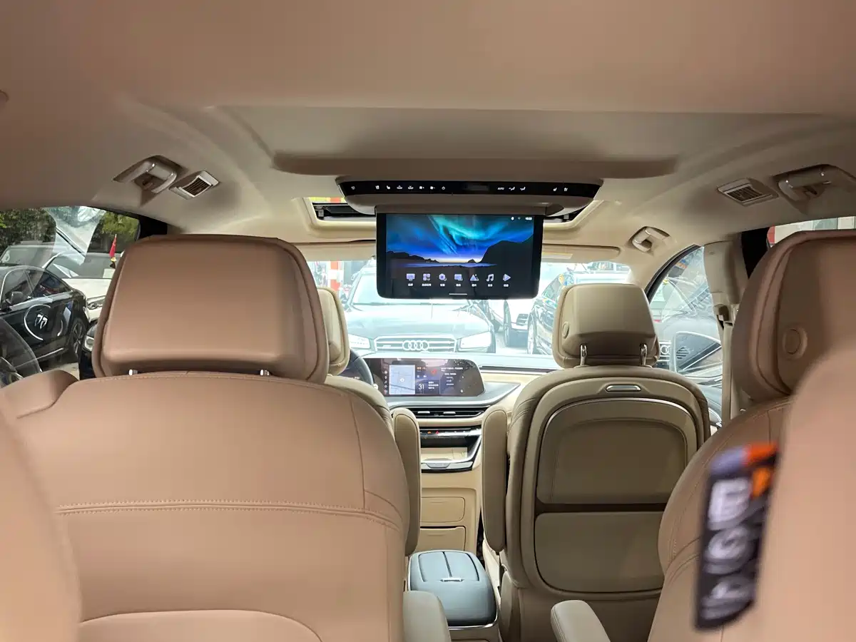 Buick GL8 New Energy 2025 Land Honor Premium Edition 7-Seater фото 9