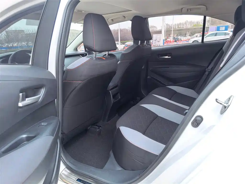 Toyota Corolla 2021 1.2T S-CVT Elite PLUS Edition фото 6