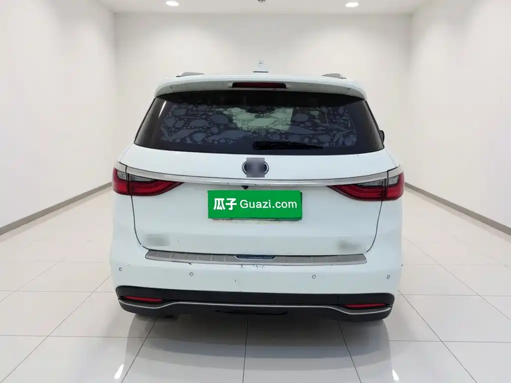 Фото 5 - BYD Song MAX