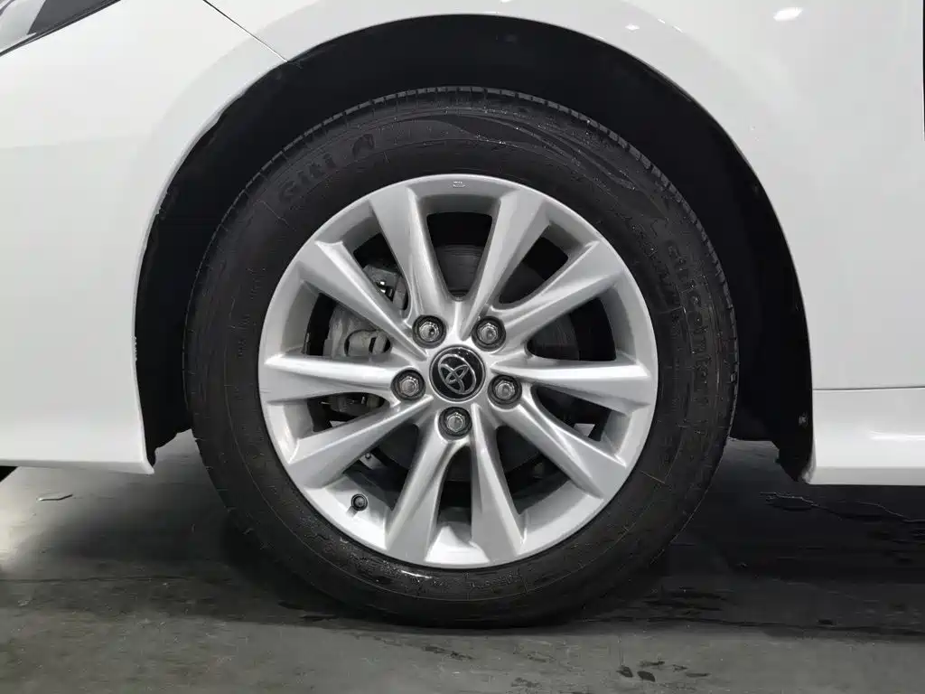 Photo 17 - Toyota Corolla