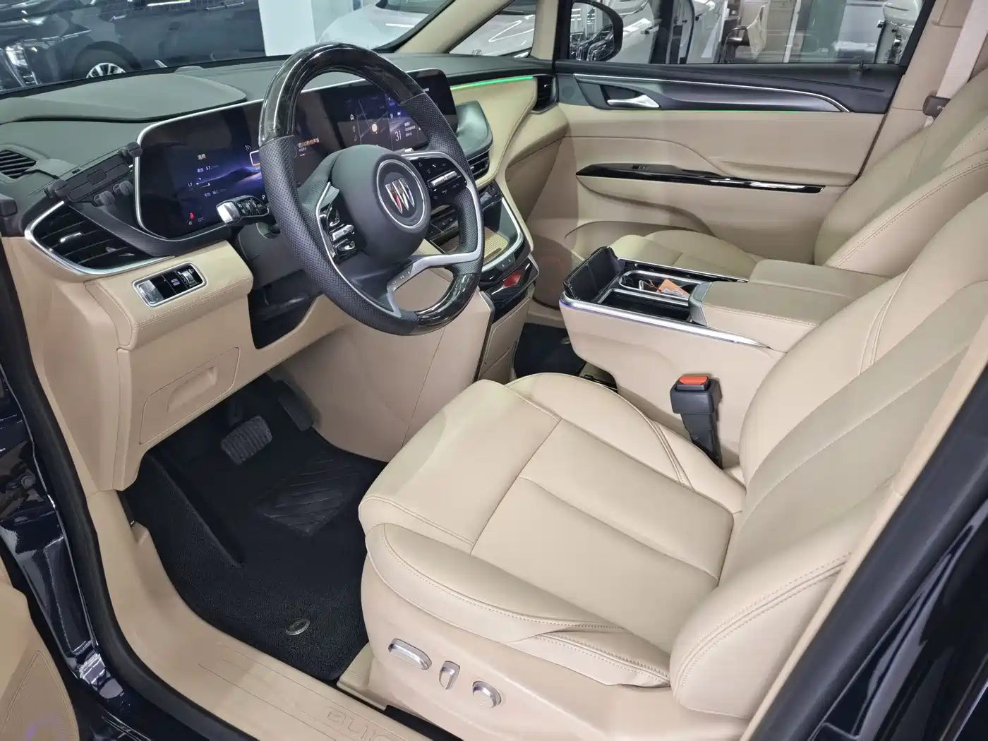 Buick GL8 2025 Land Business Class First Edition фото 10