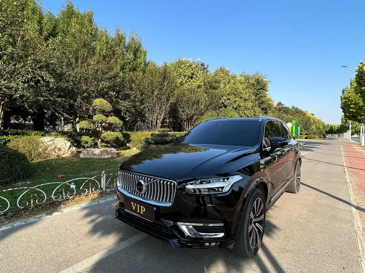 صورة 2 - Volvo XC90
