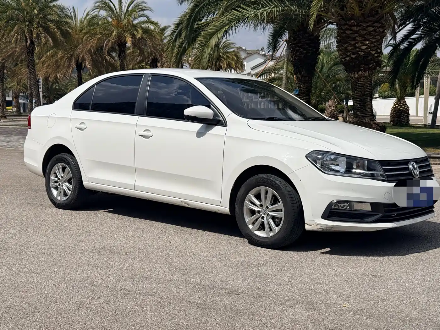 VOLKSWAGEN SANTANA