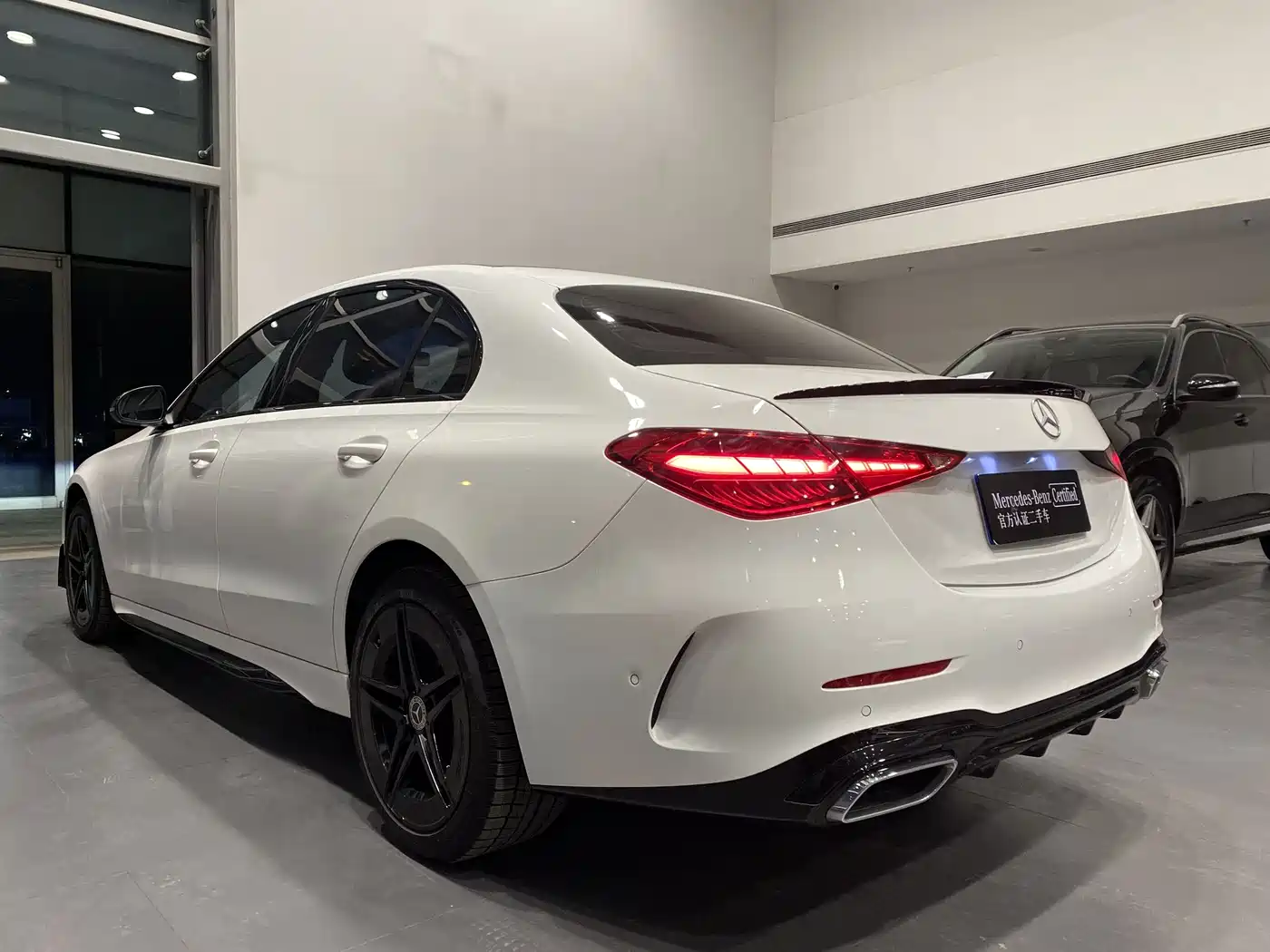 Mercedes-Benz C-Class 2023 Facelift II C 260 L Night Edition фото 16