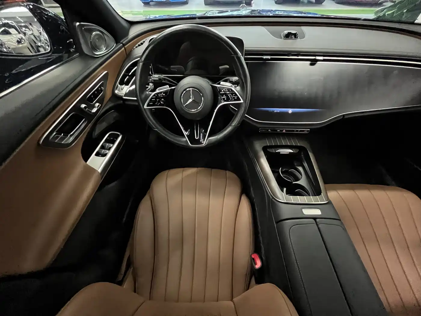 Mercedes-Benz E-Class 2024 Model E 300 L Luxury Sport фото 11