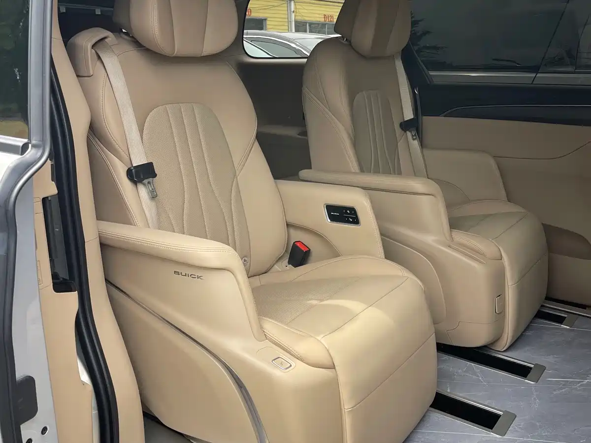 Buick GL8 New Energy 2025 Land Honor Premium Edition 7-Seater фото 14