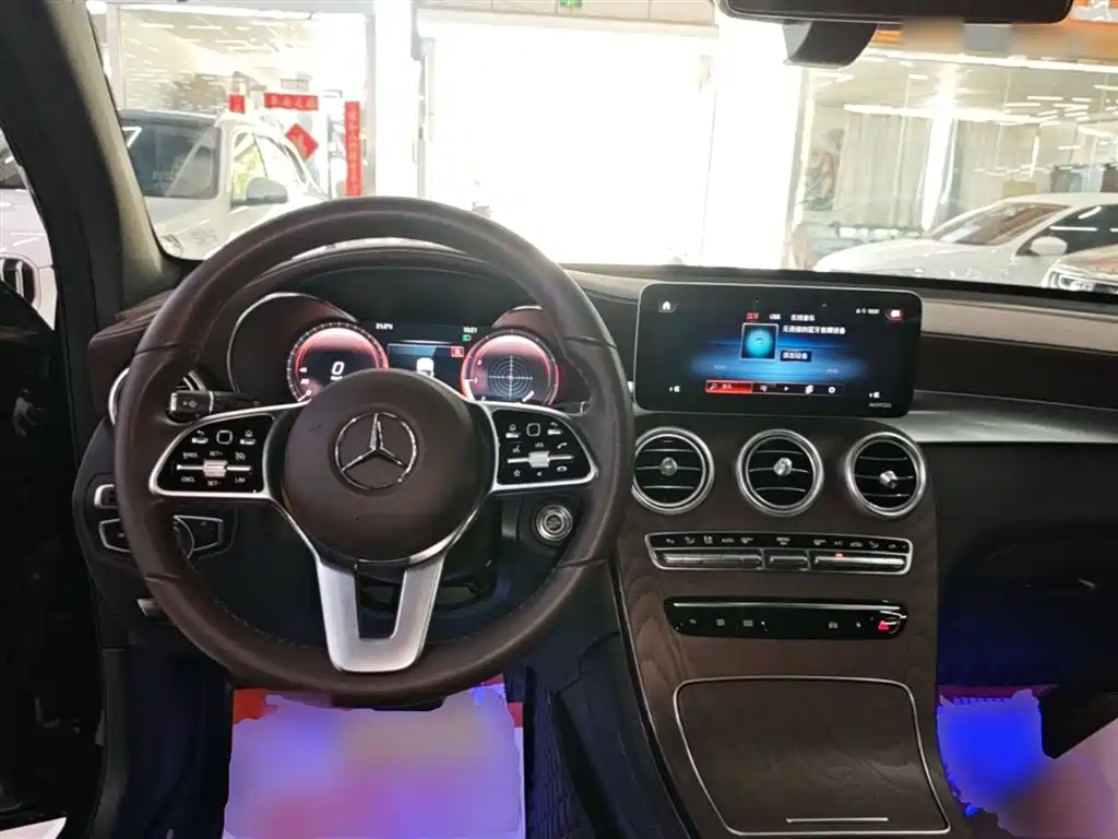 Mercedes-Benz GLC 2020 Facelift GLC 300 L 4MATIC Dynamic фото 10