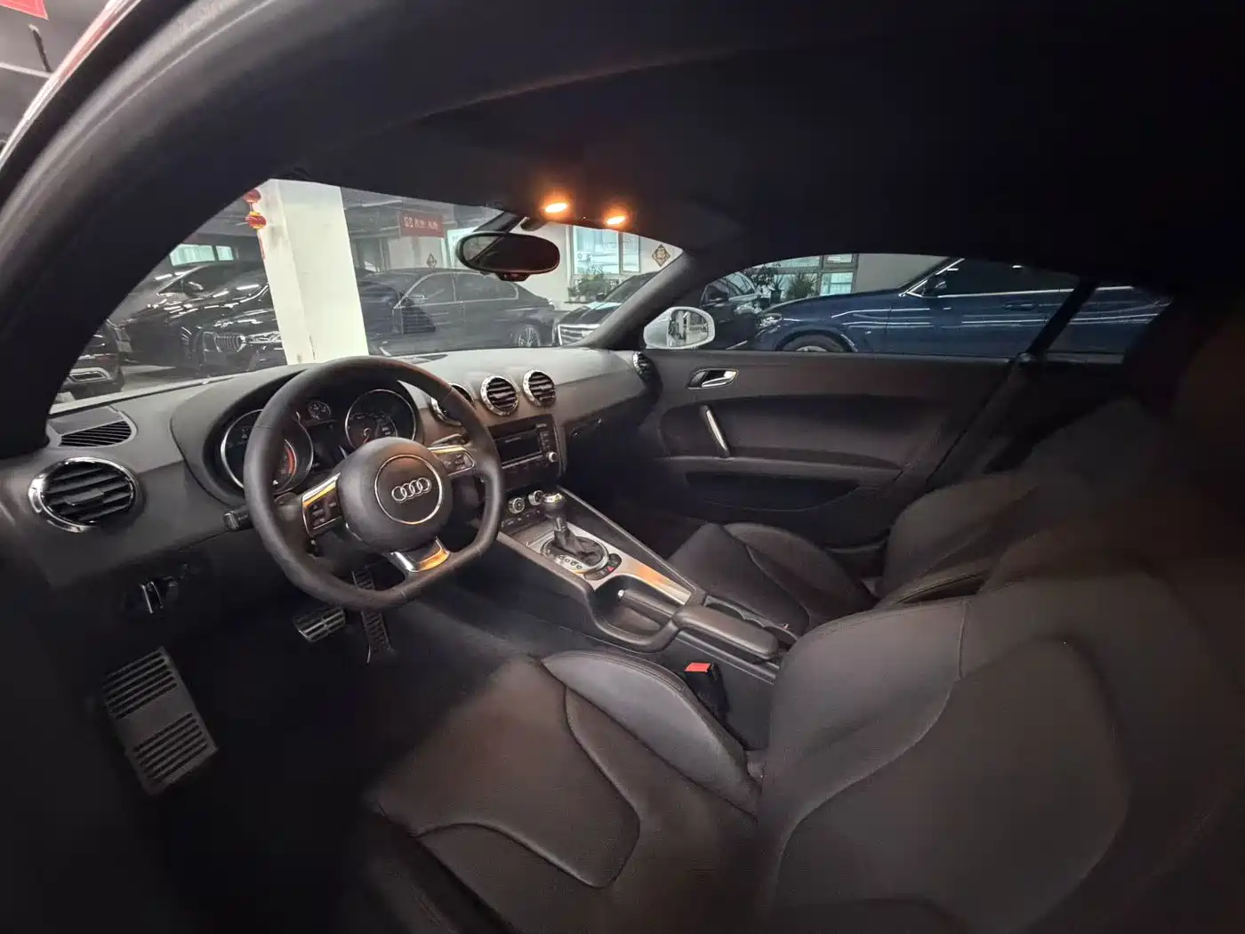 Audi TT 2011 TT Coupe 2.0TFSI фото 4