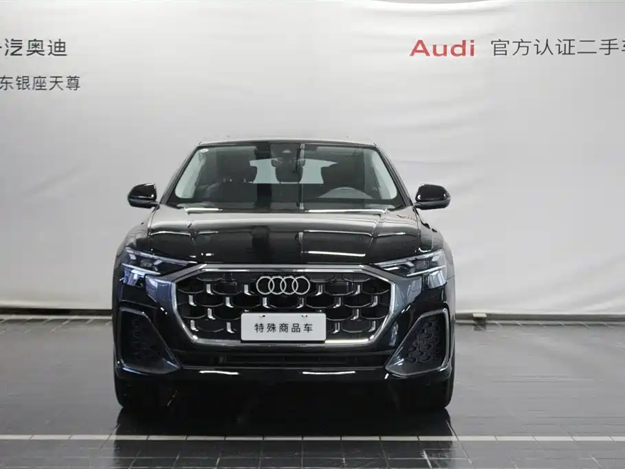 Audi Q8 2024 45 TFSI Luxury Sport фото 2