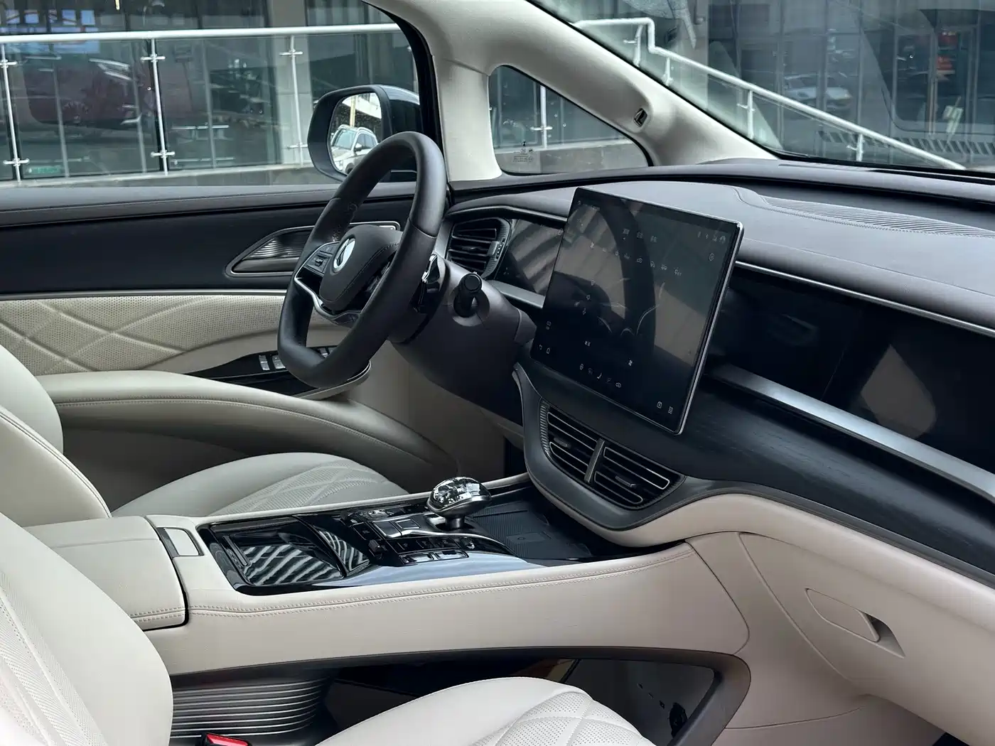 Denza D9 2025 2025 Model DM-i Smart Drive Edition 1020 AWD Flagship