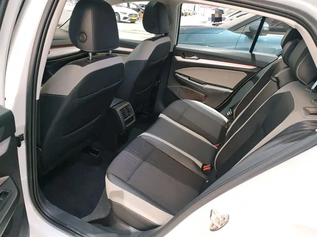 Volkswagen Golf 2023 280TSI DSG Pro фото 17