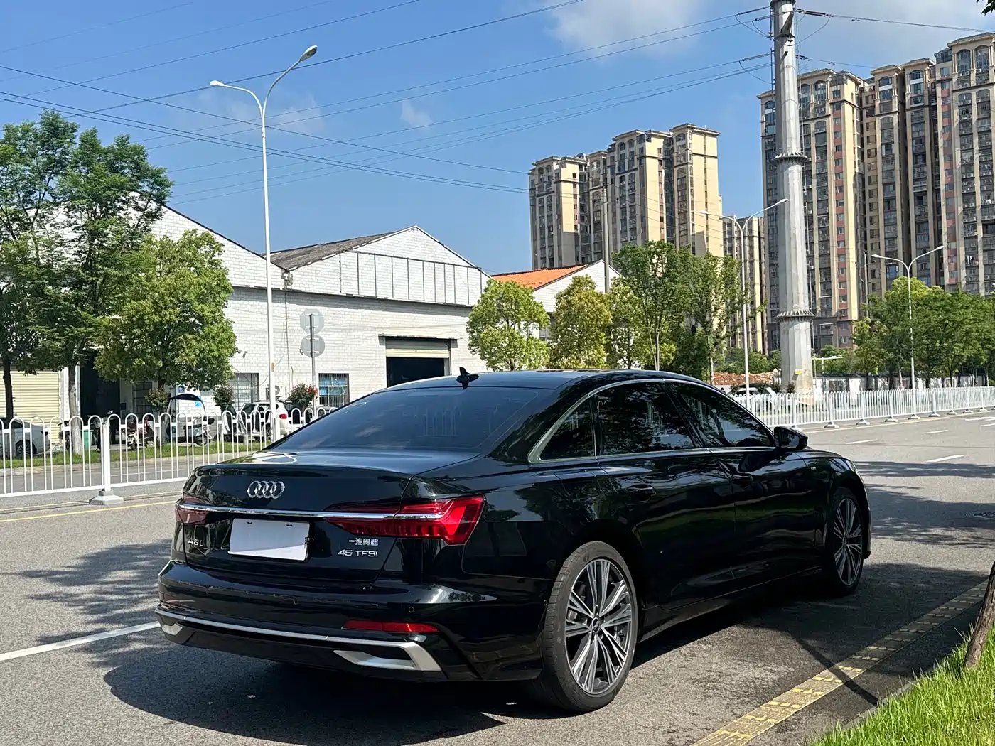 Audi A6L 2023 45 TFSI Premium Selection Dynamic фото 4