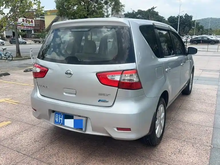 Nissan Livina 2015 2015 1.6XE CVT Comfort Edition