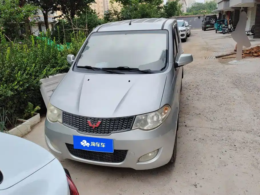 Wuling Motors Wuling Hongguang 2013 2013 1.5L Standard