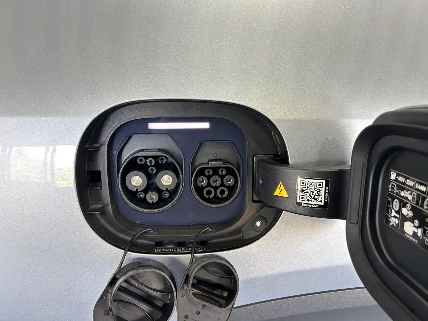 MERCEDES-BENZ EQE SUV