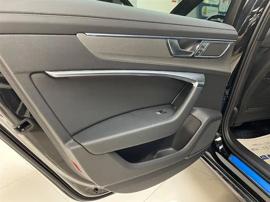 Audi A6L 2024 40 TFSI Luxury Dynamic фото 18