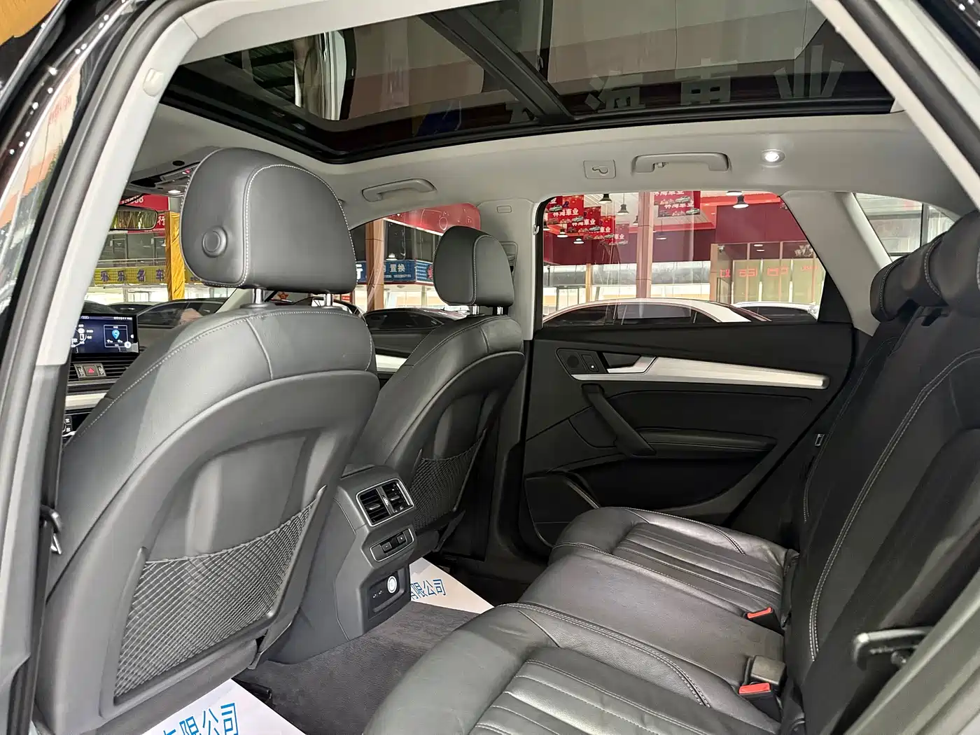 Audi Q5L 2020 Facelift 40 TFSI Honor Fashion фото 24