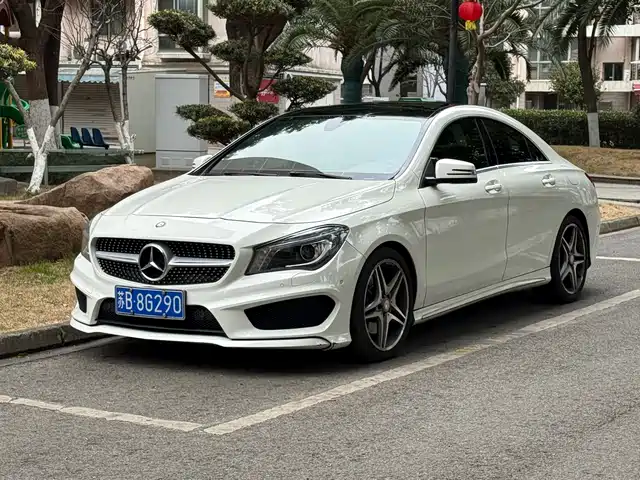 MERCEDES-BENZ CLA