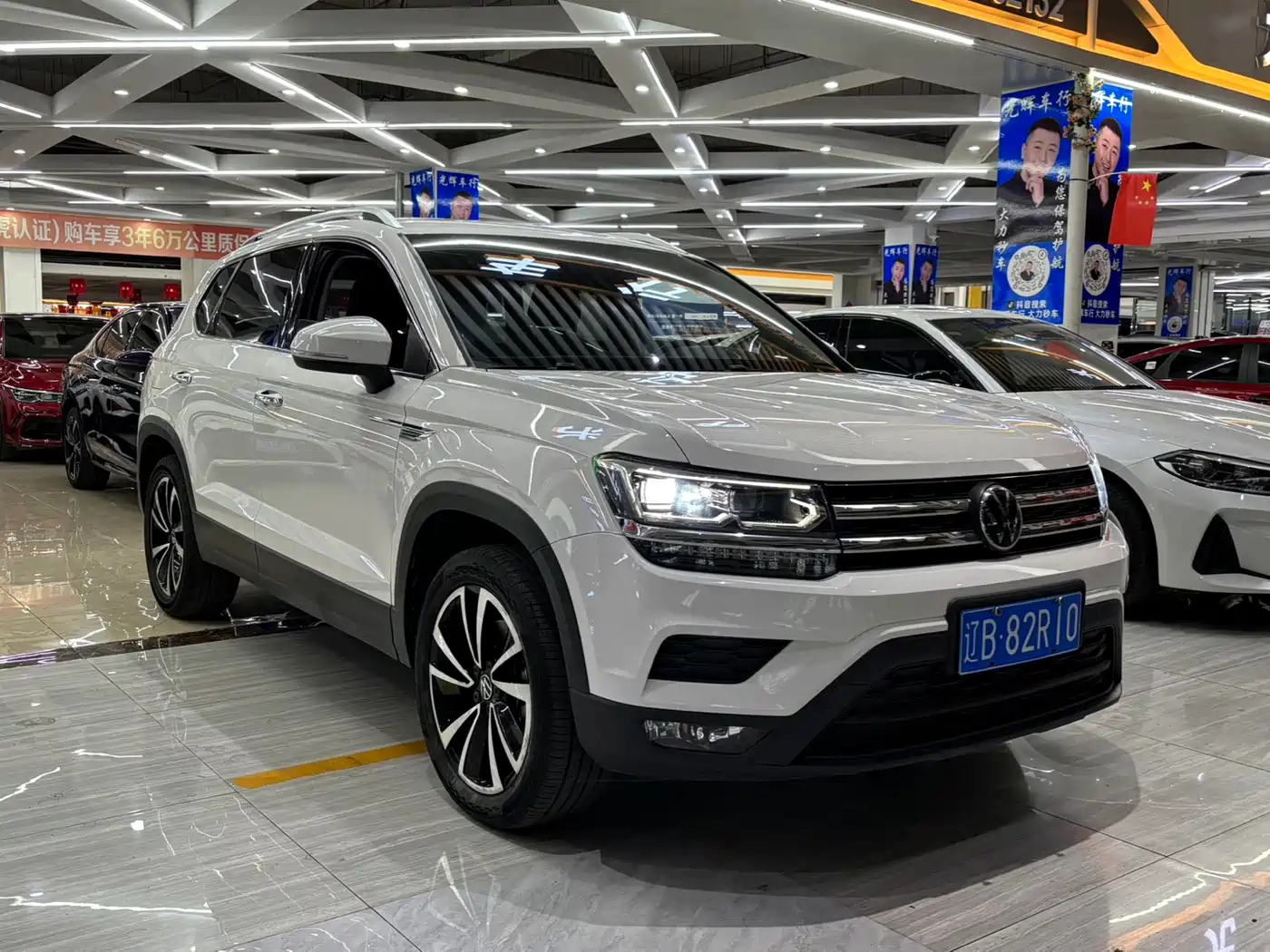 Volkswagen Tharu 2022 280TSI FWD Luxury Edition фото 3