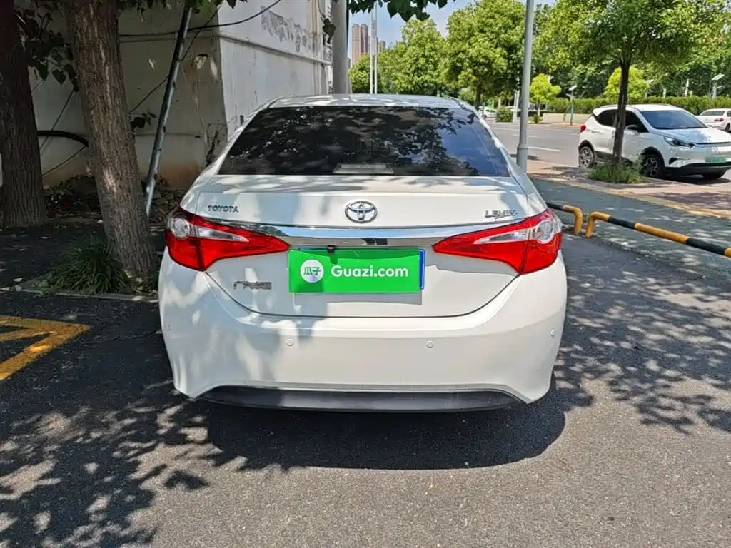 Toyota Levin 2014 1.6G CVT Elite Edition фото 6
