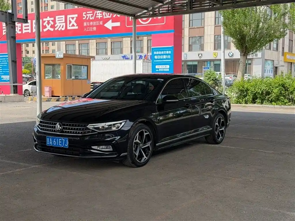 Volkswagen Magotan 2023 Model 2 Million Commemorative Edition 330TSI DSG Luxury