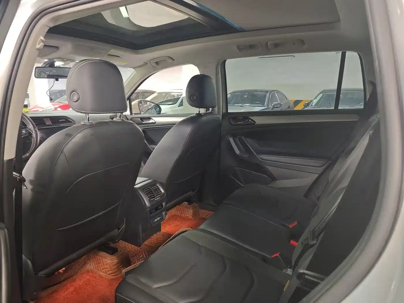Volkswagen Tiguan L 2020 330TSI Auto 2WD Panorama Comfort China VI фото 4